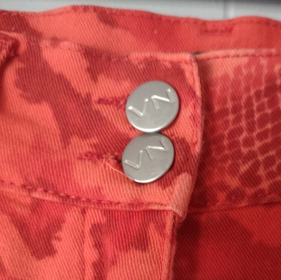 FREE w/ Bundle VN Votre Nom Jeans Red Patterned Cuff Bottomed Jean Capris 40 - Picture 7 of 14